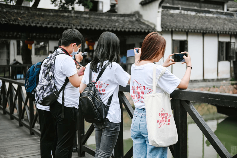 穷游的魅力：一场说走就走的旅行